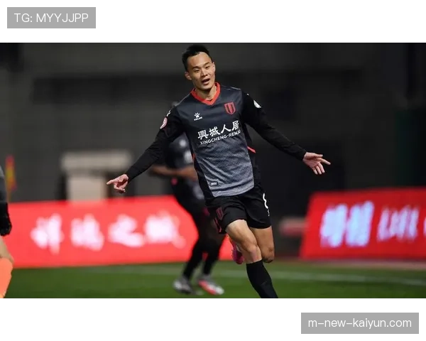 阿洛伊西后防线重建挑战 蓉城全新人员组合需时间磨合体系